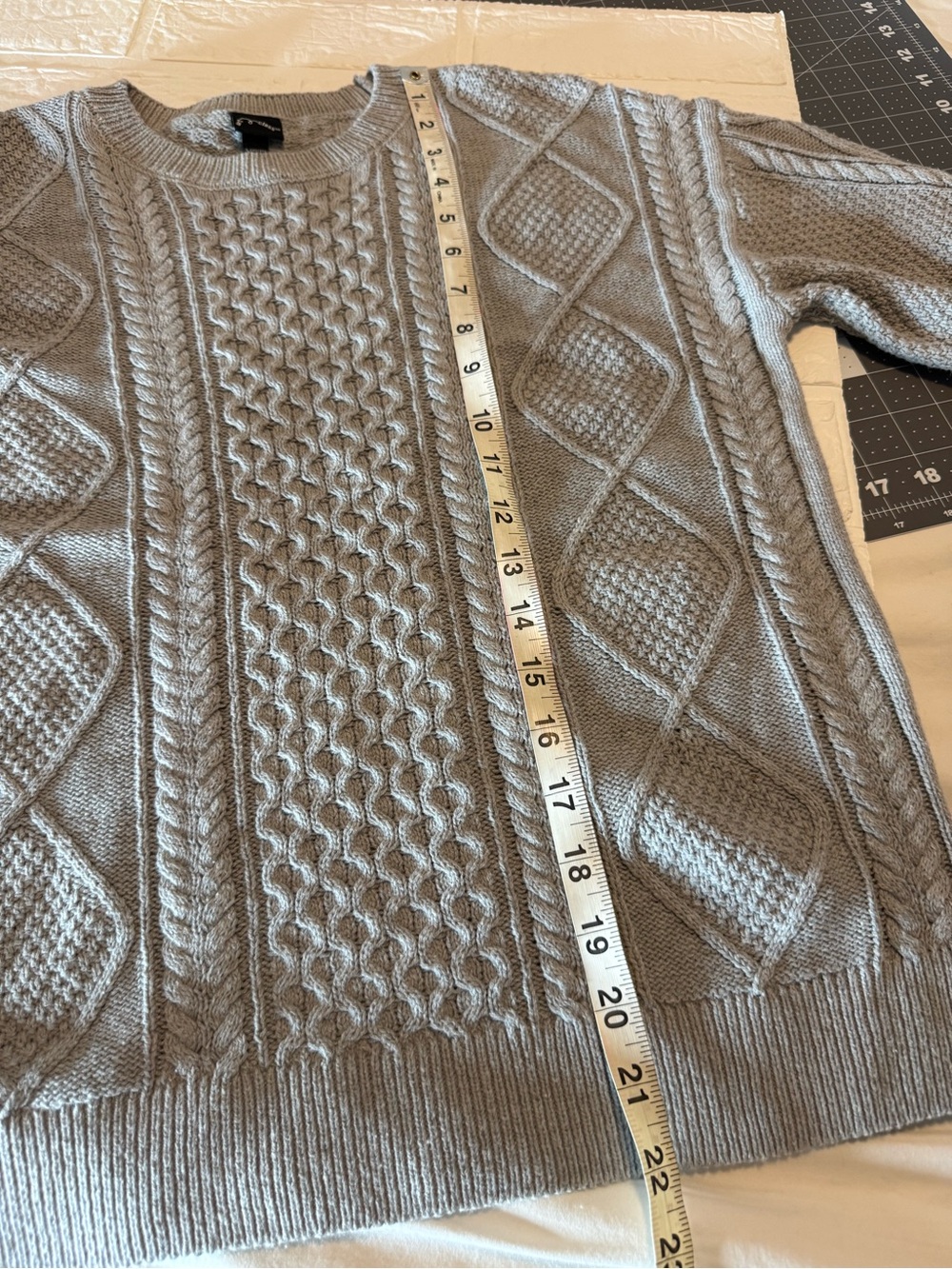 art class Light Gray Cable Knit Crewneck Sweater Girls L (10/12) - Picture 8 of 9